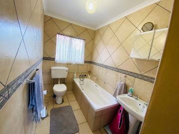 Townhouse for sale in Terenure - Parking