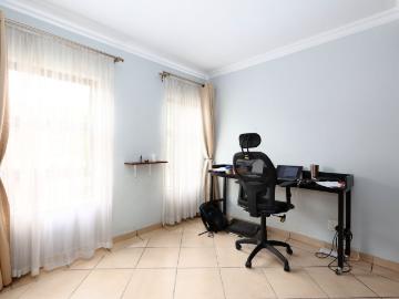 4 Bedroom Townhouse For Sale in Valley View Estate