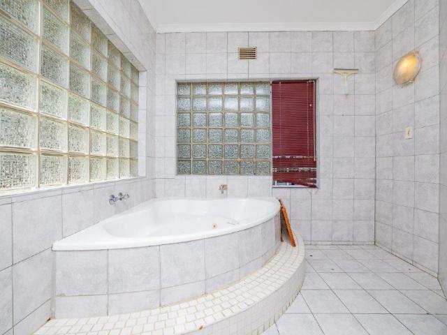 4 Bedroom Townhouse For Sale in Westville