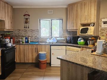 4 Bedroom Townhouse For Sale in Widenham