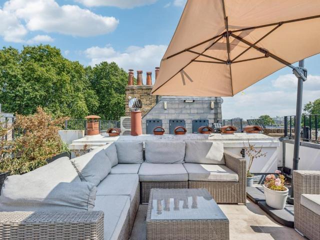 4 bedroom townhouse for sale