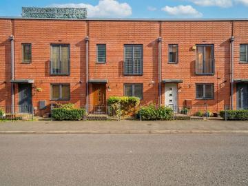 4 bedroom townhouse for sale