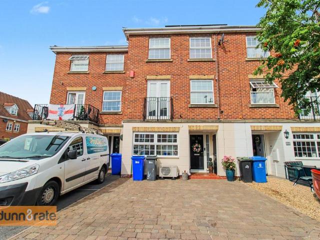 4 bedroom townhouse for sale
