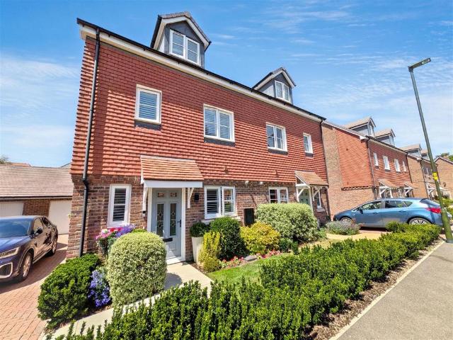 4 bedroom townhouse for sale