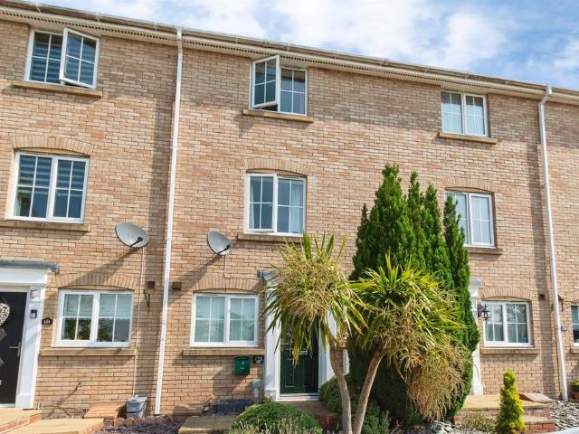 4 bedroom townhouse for sale