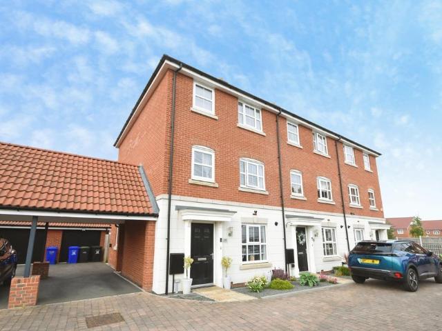 4 bedroom townhouse for sale