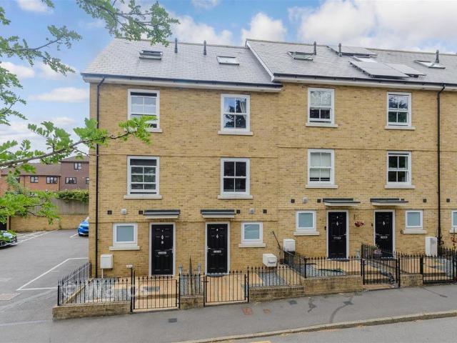 4 bedroom townhouse for sale