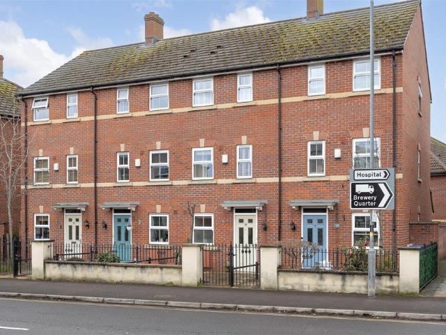 4 bedroom townhouse for sale