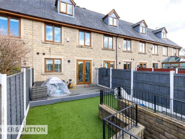 4 bedroom townhouse for sale