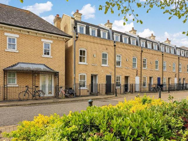 4 bedroom townhouse for sale