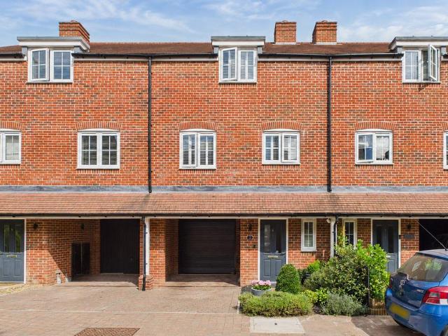4 bedroom townhouse for sale