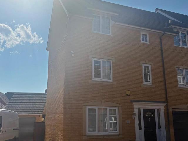 5 bedroom townhouse for sale