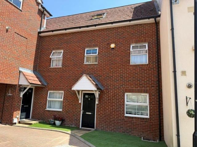 4 bedroom townhouse for sale