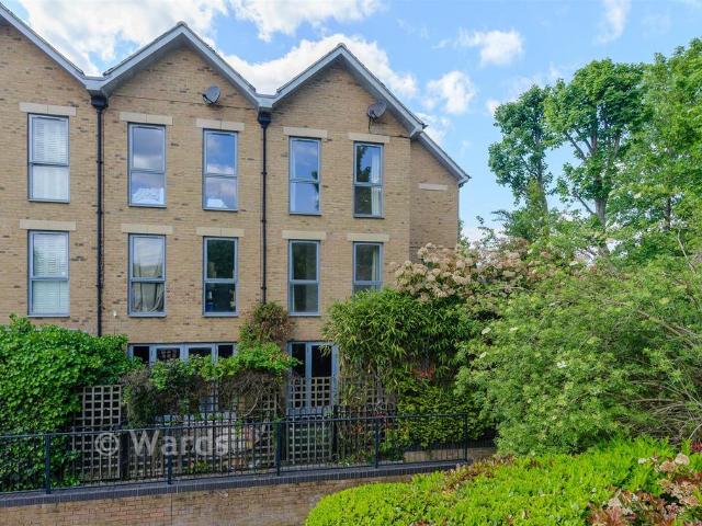 4 bedroom townhouse for sale