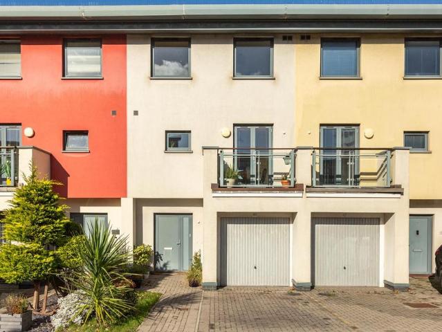 4 bedroom townhouse for sale