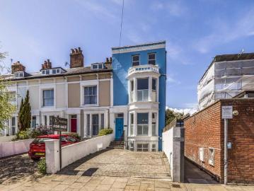 4 bedroom townhouse for sale