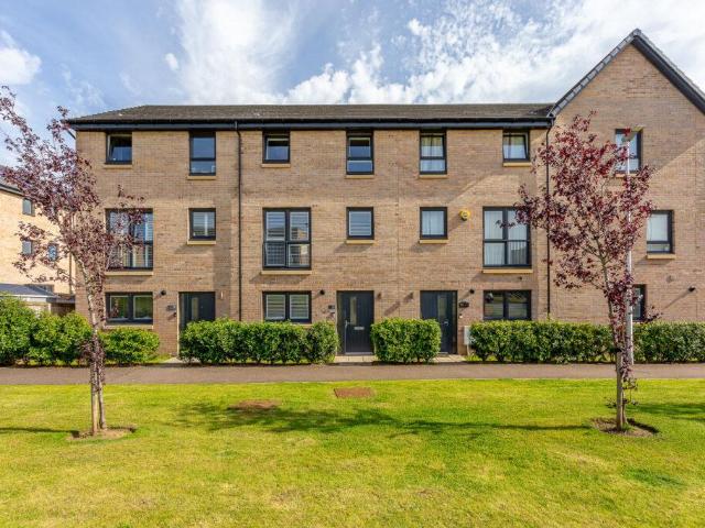 4 bedroom townhouse for sale
