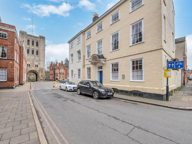 4 bedroom townhouse for sale