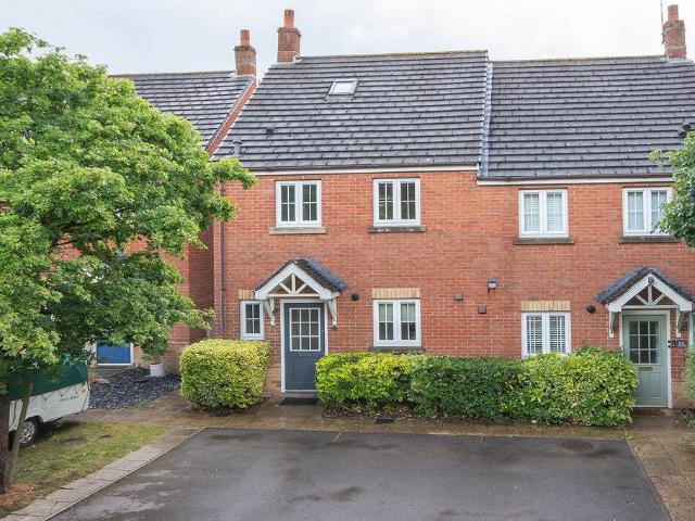 4 bedroom townhouse for sale