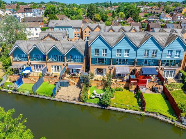 4 bedroom townhouse for sale