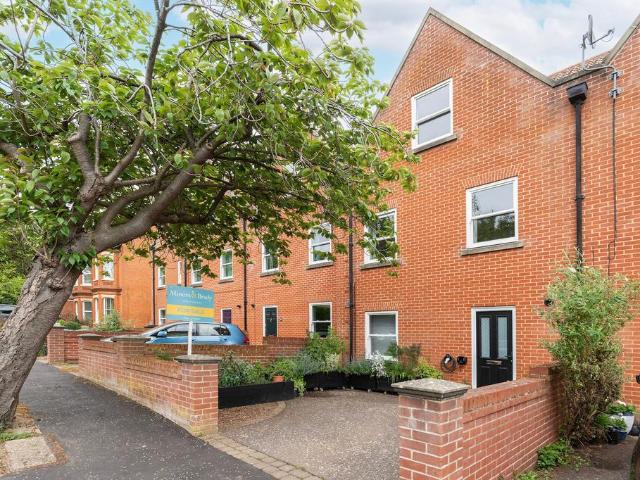 4 bedroom townhouse for sale