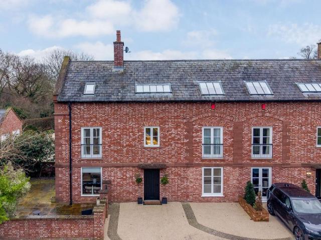 4 bedroom townhouse for sale