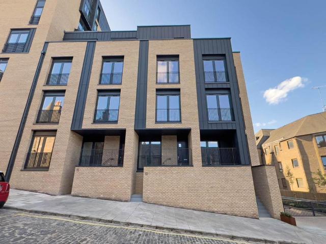 4 bedroom townhouse for sale