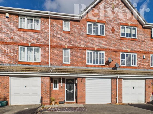 4 bedroom townhouse for sale