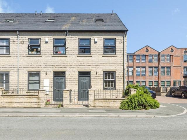 4 bedroom townhouse for sale