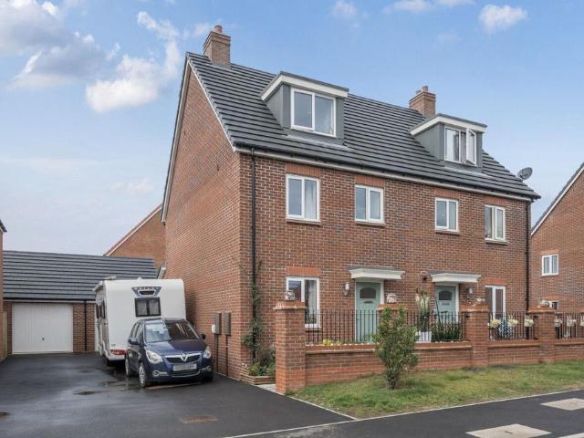 4 bedroom townhouse for sale
