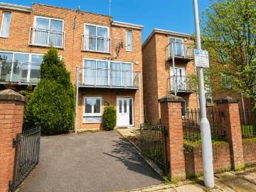 4 bedroom townhouse for sale