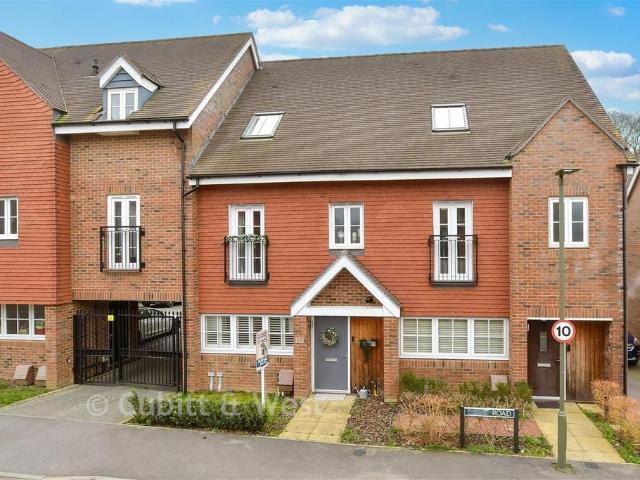 4 bedroom townhouse for sale