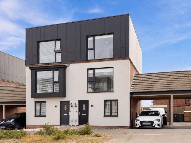 4 bedroom townhouse for sale