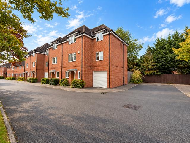 4 bedroom townhouse for sale