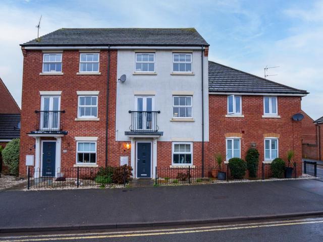 4 bedroom townhouse for sale
