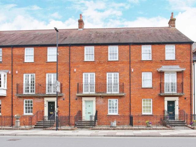4 bedroom townhouse for sale