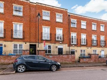 4 bedroom townhouse for sale