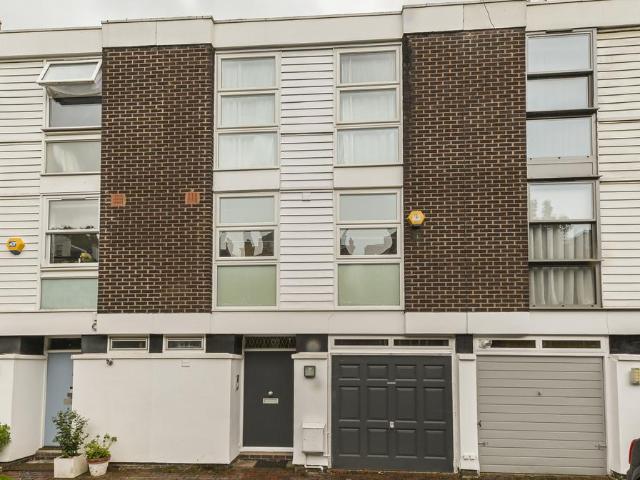 4 bedroom townhouse for sale