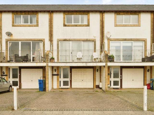 4 bedroom townhouse for sale