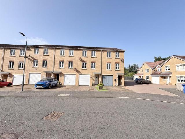 4 bedroom townhouse for sale
