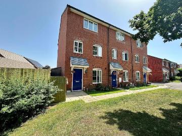 4 bedroom townhouse for sale