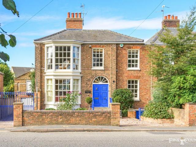 4 bedroom townhouse for sale