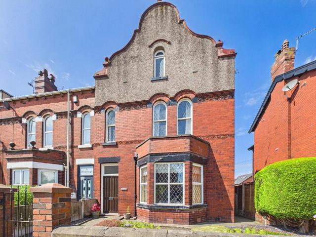 4 bedroom townhouse for sale