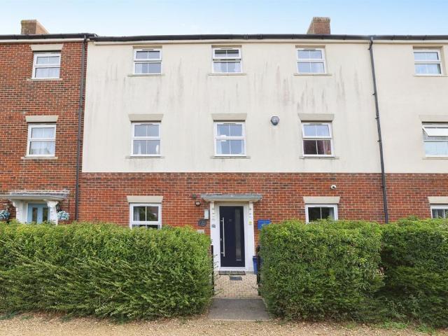 4 bedroom townhouse for sale