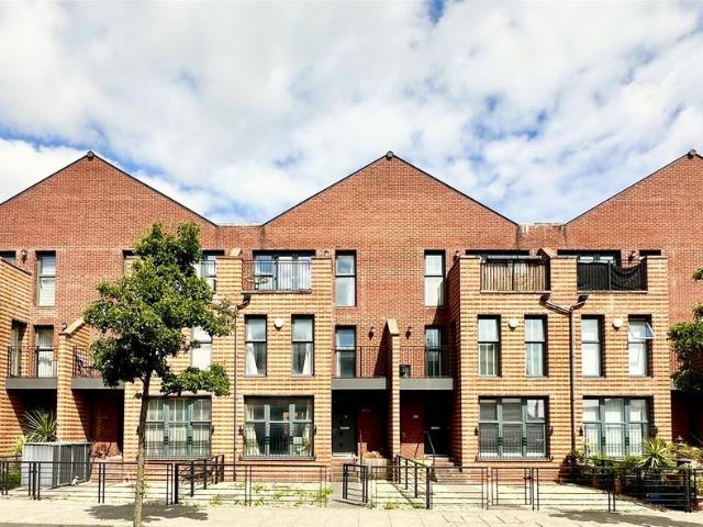 4 bedroom townhouse for sale
