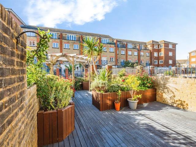 4 bedroom townhouse for sale