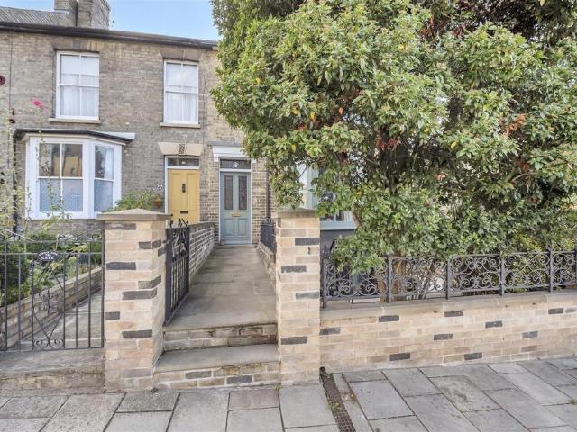 4 bedroom townhouse for sale