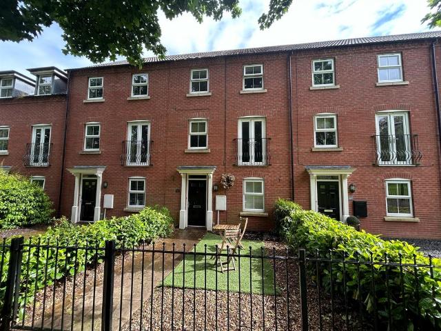 4 bedroom townhouse for sale