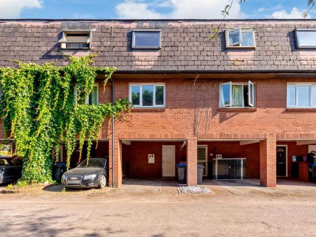 4 bedroom townhouse for sale