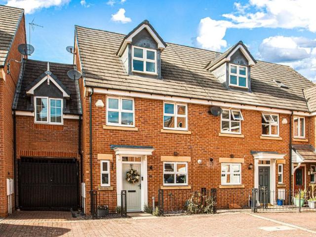 4 bedroom townhouse for sale